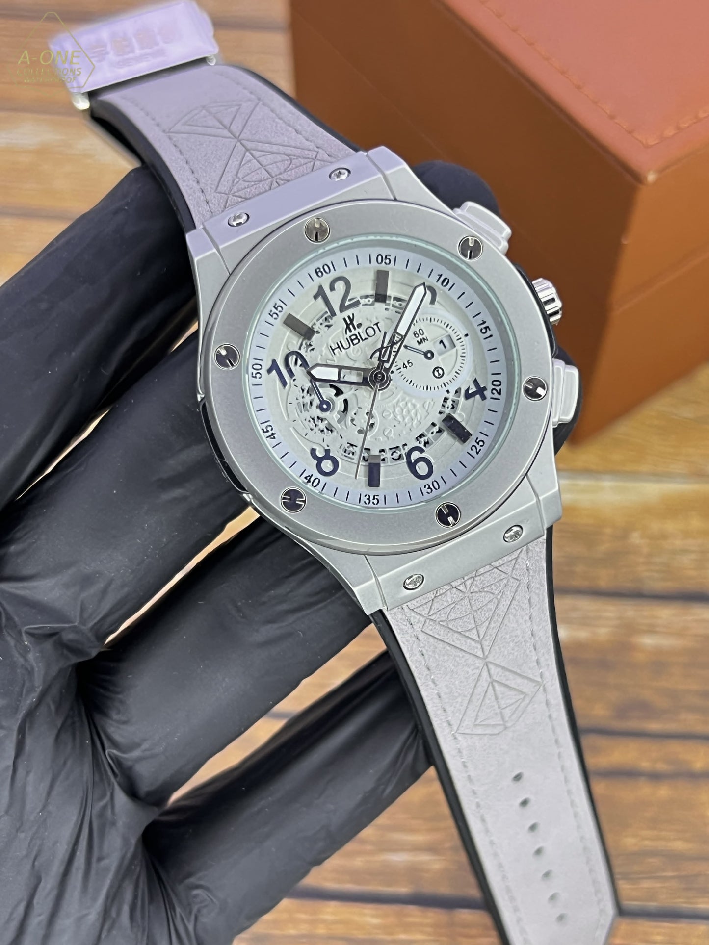 AA1 Hublot Stylish Watch - Silver
